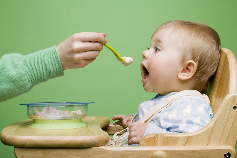 spoon feeding