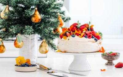 Annabel Cooks: The ULTIMATE Christmas Pavlova