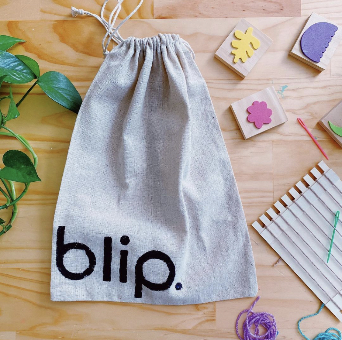 blip art school art kits for kids