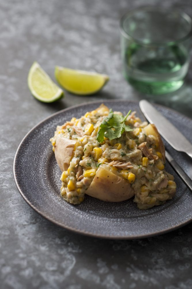 BAKED POTATOES WITH CHILLI TUNA, SWEETCORN AND CORIANDER MORNAY KIDDO Mag