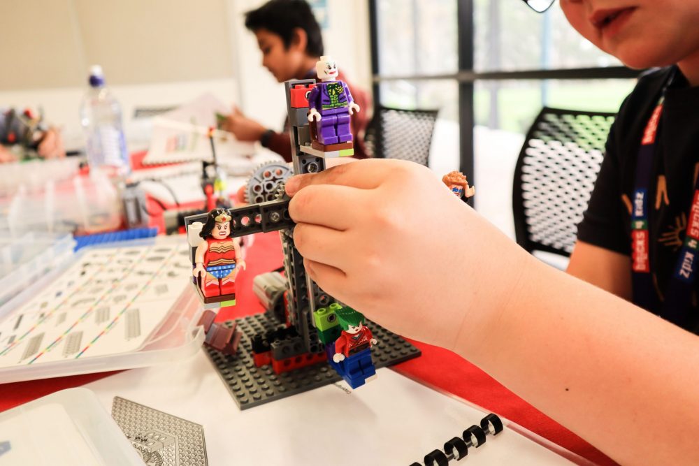 bricks 4 kidz school holiday workshops