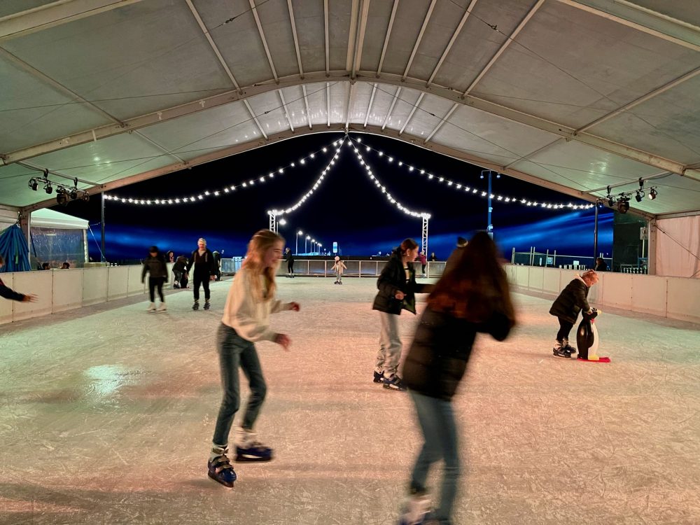 ice skating rink glenelg